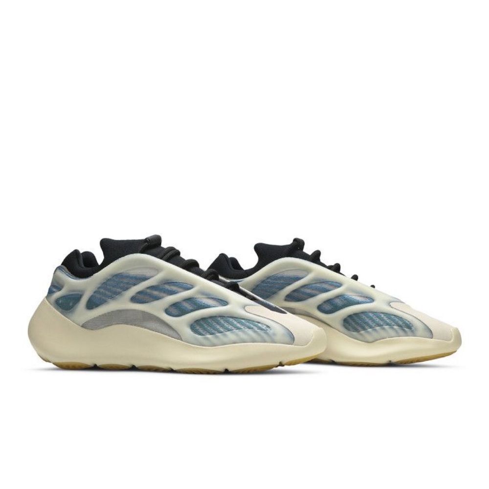Yeezy 700 v3 Kyanite